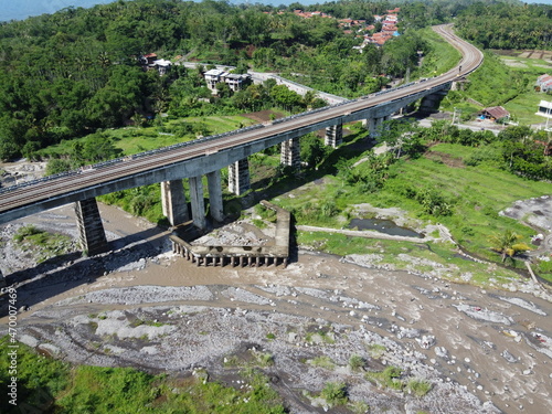 Sakalimalas Bridge is the longest railway bridge with fifteen poles, which crosses the Keruh River, Bumiayu, Brebes, Operation Area V, Purwokerto. photo