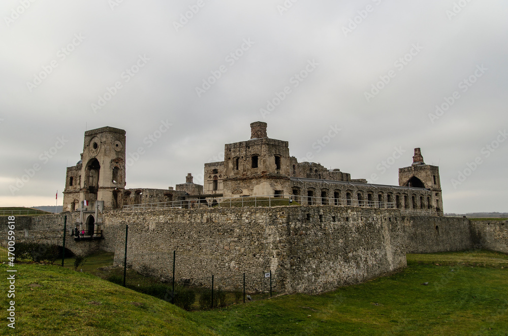 Krzyżtopór  - ruiny zamku 