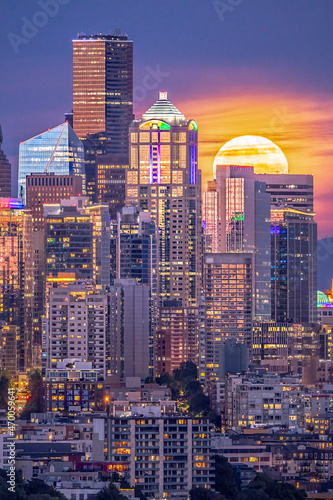Super Moon Rising Above The Seattle Skyline