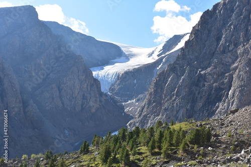 peaks in the mountains