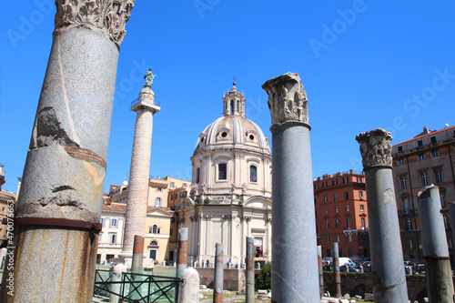 Italie / Rome - Forum et colonne Trajane	 photo