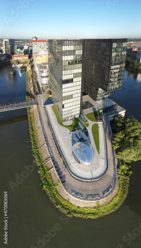 Bild auf Leinwand Germany, North Rhine Westphalia, Düsseldorf, Modern Architecture at the Media Ha