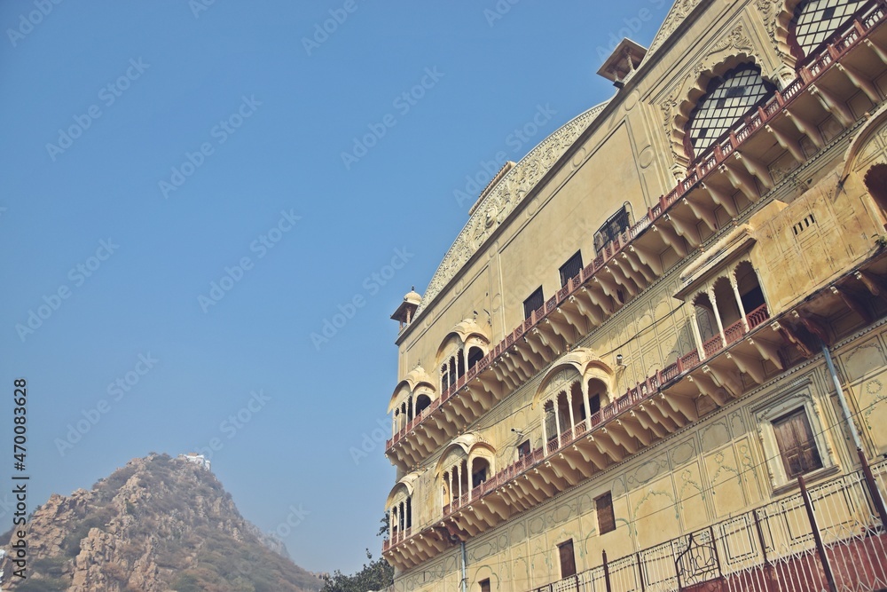 Obraz premium ancient heritage monument in alwar rajasthan 