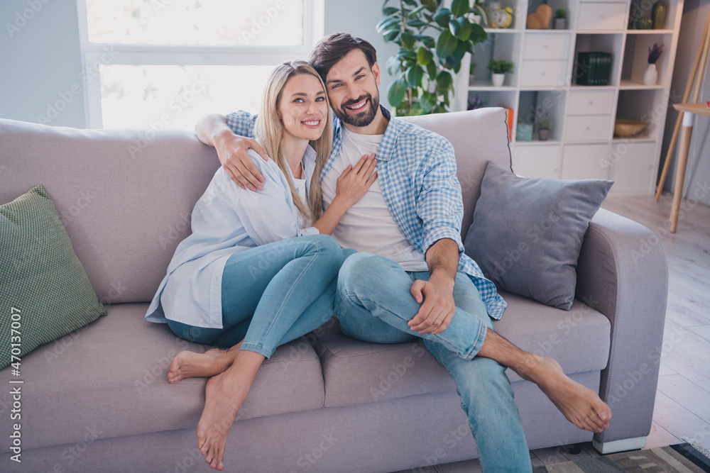 Photo of lovely married couple good mood hug sit divan flat self-isolation weekend romance relationship indoors Photo of lovely married couple good mood hug sit divan flat self-isolation weekend romance relationship indoors