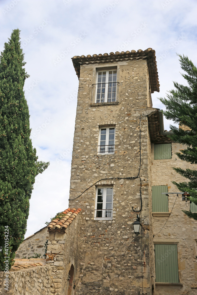 Gatehouse tower in Vaison-la-Romaine, France	