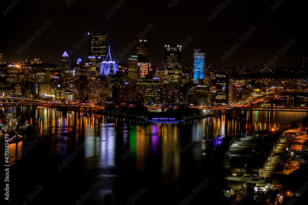 Obraz premium Pittsburgh night view