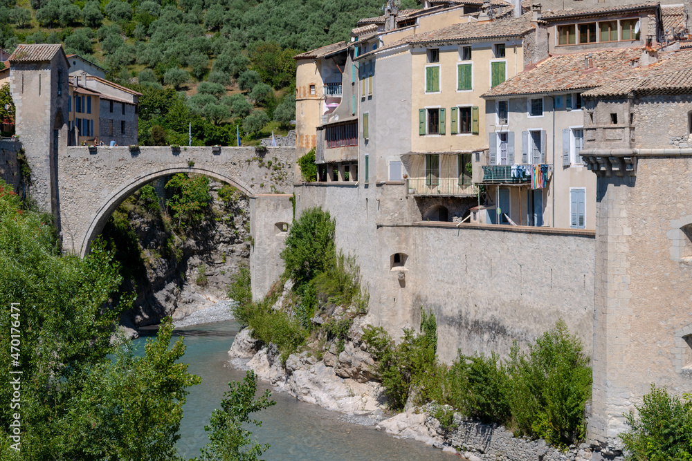 Côte d’Azur in Frankreich, eine Traumreise für den Sommer. Lavendel Felder, Nizza, Antibes, Cannes, Monaco und die Schlucht von Verdon Côte d’Azur in Frankreich, eine Traumreise für den Sommer. Lavendel Felder, Nizza, Antibes, Cannes, Monaco und die Schlucht von Verdon