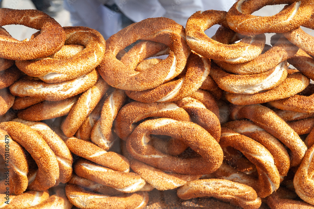Turkish bagels SIMIT. Street trade in Istanbul. Landmarks of Turkey. Turkish bagels SIMIT. Street trade in Istanbul. Landmarks of Turkey.