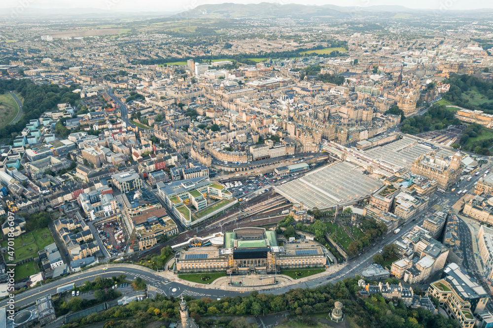 Obraz premium St. Andrew's House near Calton Hill, Edinburgh, is headquarters building of the Scottish Government, stands on site of former Calton Jail. Near Old Calton Burial Ground and Political Martyrs' Monument