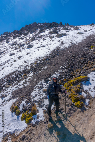 hiker in the nevado de toluca, méxico