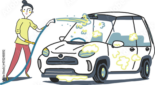 ホースで水をかけ洗車する女性　イラスト素材
