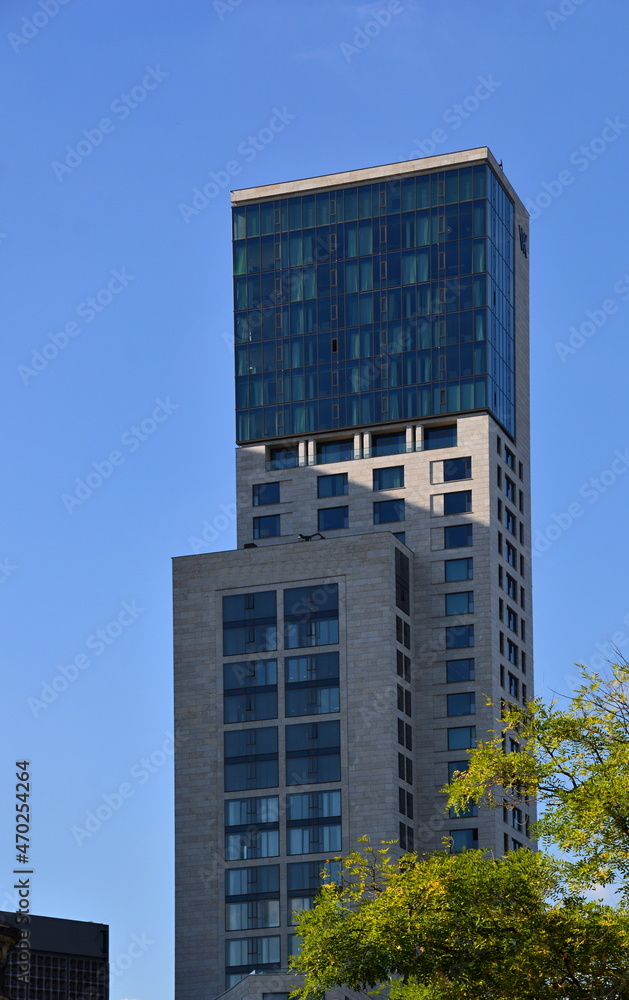 Modernes Hochhaus im Stadtviertel Charlottenburg, Berlin Modernes Hochhaus im Stadtviertel Charlottenburg, Berlin