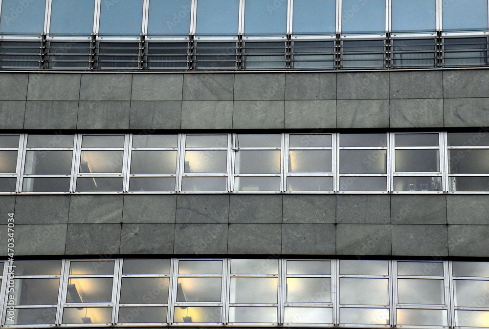 Moderne Bürofassaden in Berlin