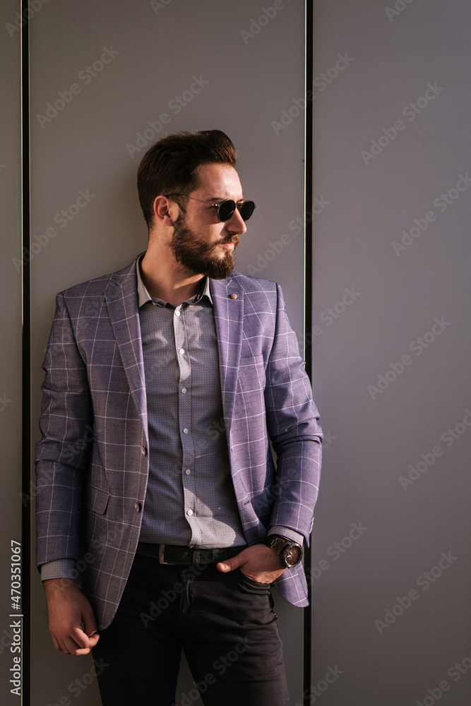 Fototapeta premium Portrait of a young business man