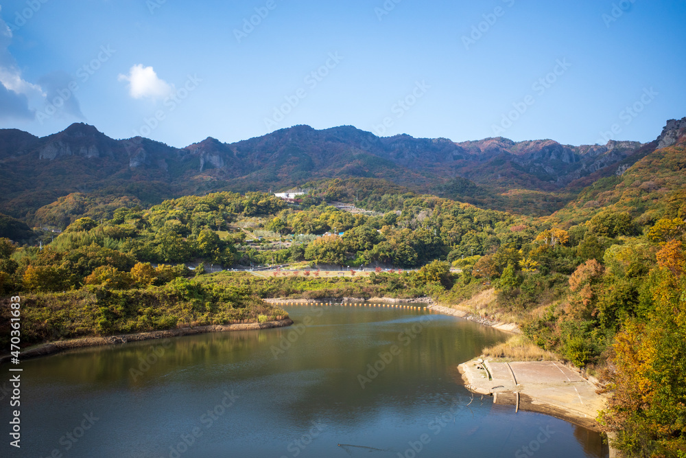 日本の小豆島の美しい秋の風景