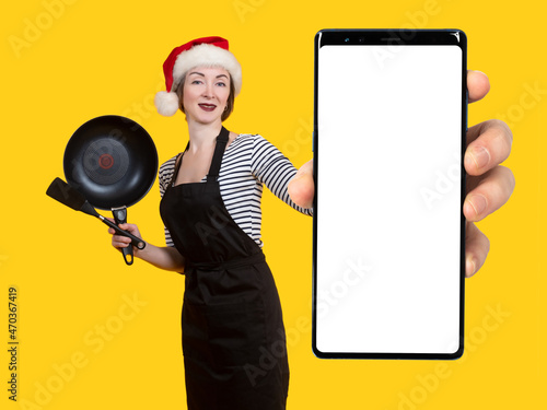 Big phone. Woman cook shows...