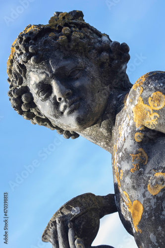Statue 