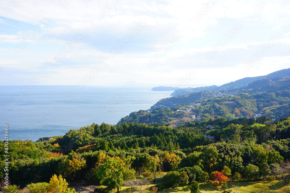 Scenic Autumn Mountain view and Sagami bay in Kanagawa, Japan - 日本 神奈川県 小田原 相模湾 秋の風景