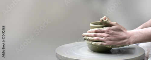Stampa su tela hands making ceramic cup