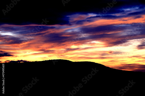 Wallpaper Mural Farbenpracht am Himmel in der Rhön. Bremen, Geisa, Thüringen, Deutschland, Europa  --  
Splendor of colors in the sky in the Rhoen. Bremen, Geisa, Thuringia, Germany, Europe Torontodigital.ca