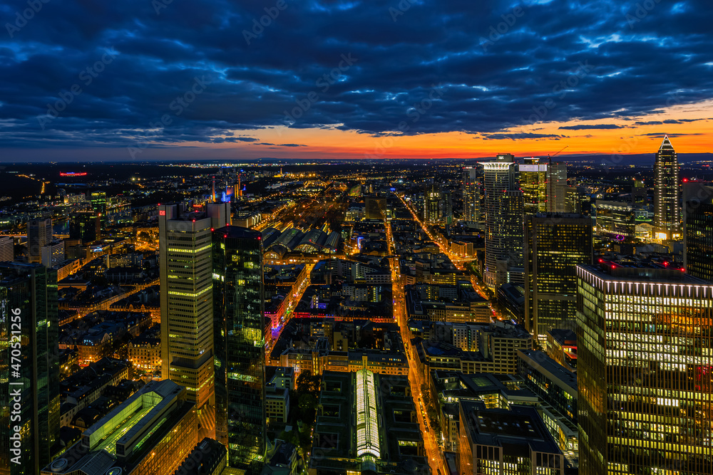 Obraz premium Sonnenuntergang in Frankfurt am Main