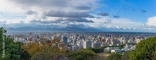 松山城から松山市街地を望む