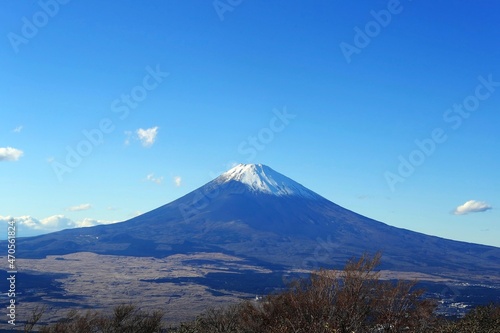 快晴の青空と富士山