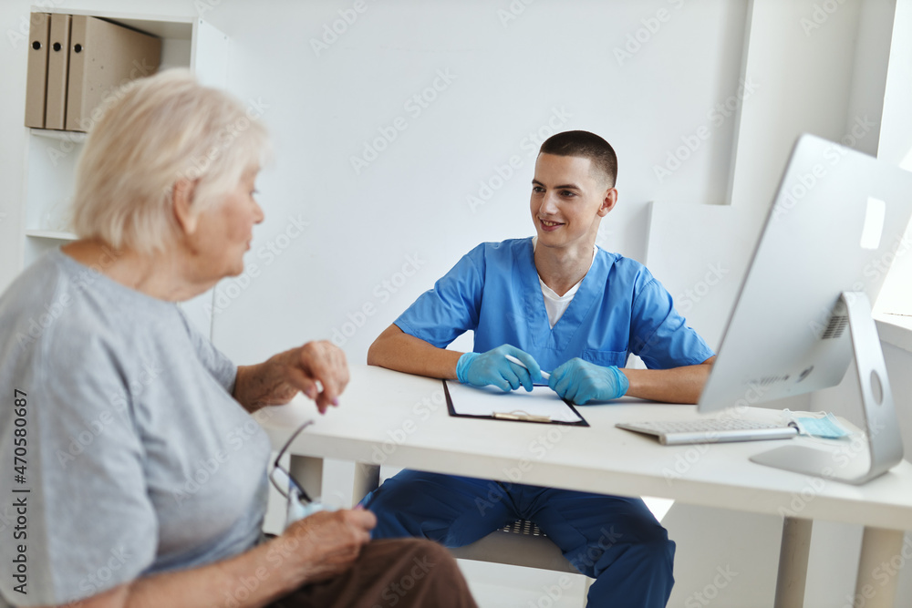 a patient at a doctor's appointment diagnostics