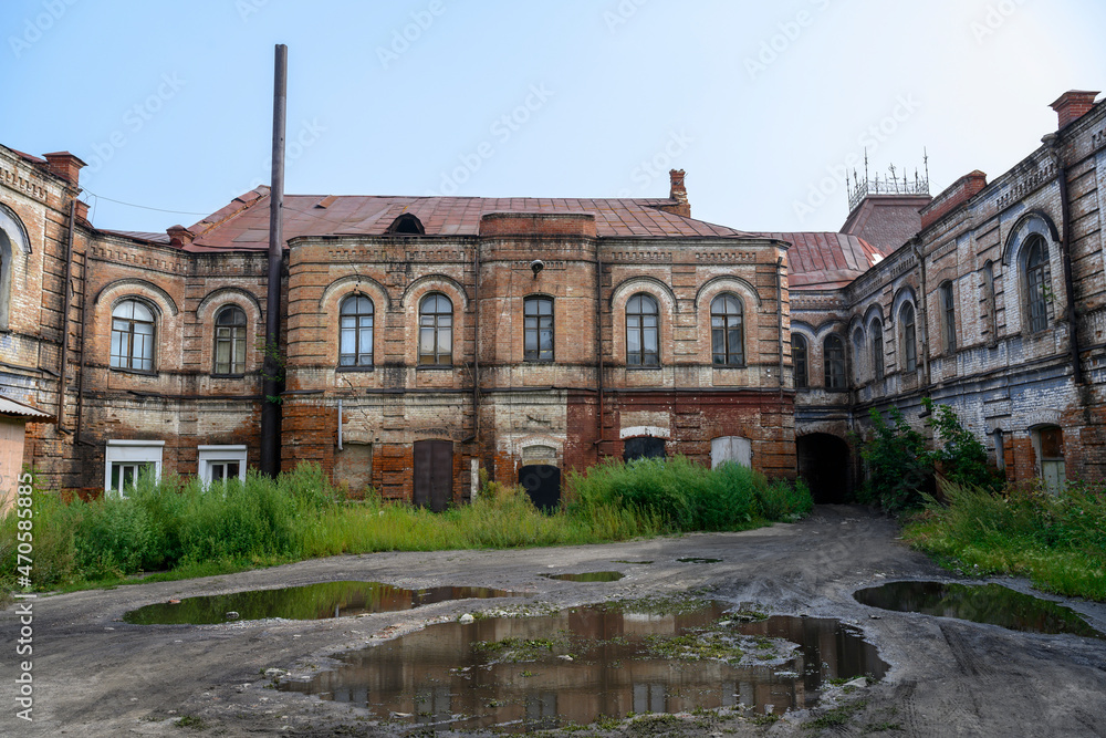 Dilapidated 19th-century merchant building in Kamen-na-Ob, Russia