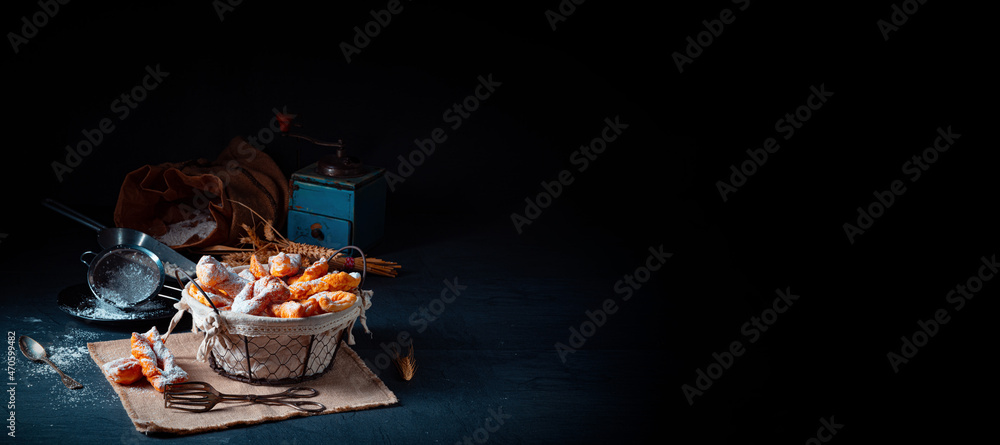 Raderkkuchen is a traditional Polish lard pastry. Raderkkuchen is a traditional Polish lard pastry.