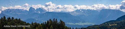 Fototapeta Naklejka Na Ścianę i Meble -  Die Berglandschaft von Südtirol