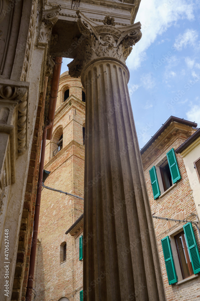 Mondavio, medieval city: church facade