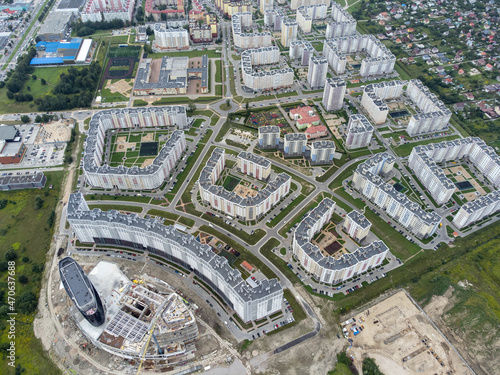 Apartment buildings in contemporary city © Anton Gvozdikov
