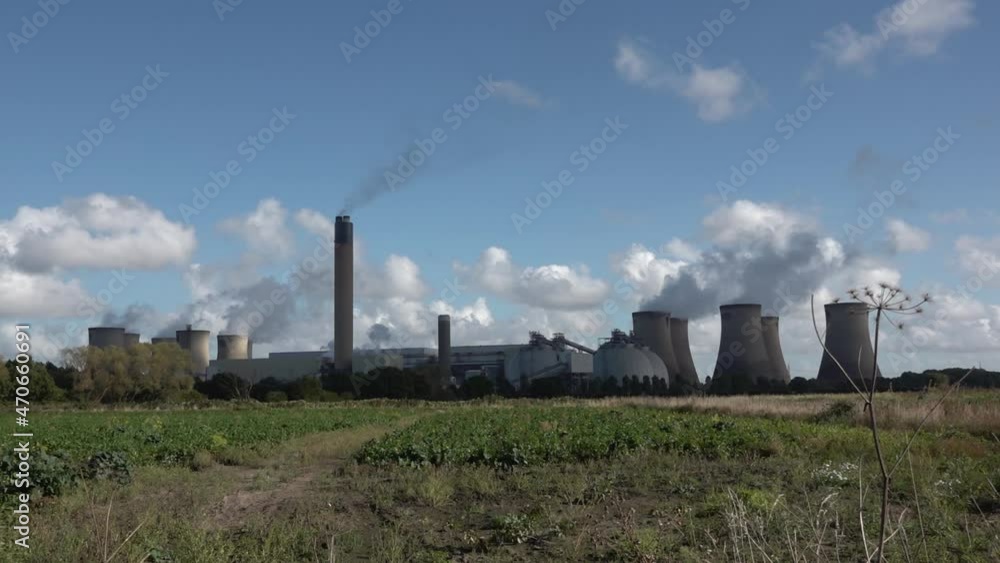 Drax Power Station in Drax Village near Selby, Yorkshire, UK. 14.10.21 Drax Power Station in Drax Village near Selby, Yorkshire, UK. 14.10.21