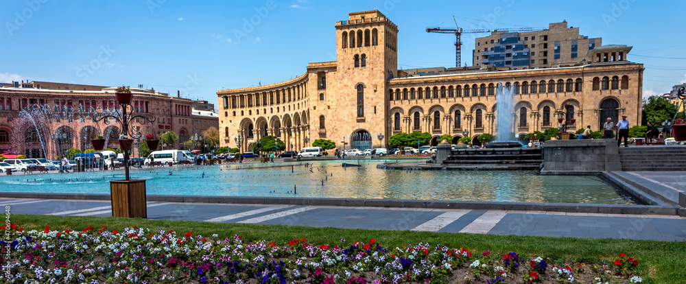 Downtown Yerevan,Armenia.It Historical district, there are always a lot of tourists.The capital and largest city by population and area of Armenia, one of the oldest cities in the world.
