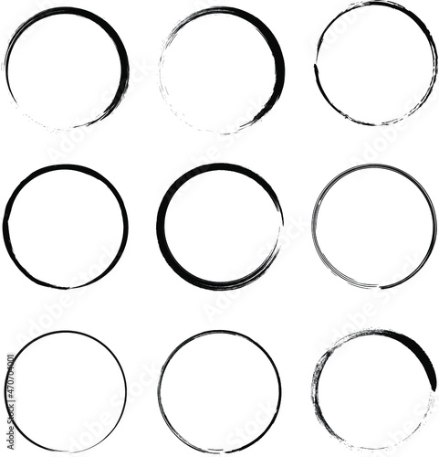 Set of round grunge frames. Empty circlular borders. Vector illustration.