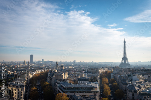 Eiffel Tower in autumn © riccam