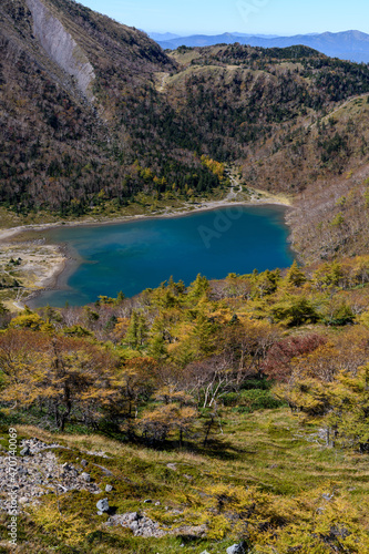 前白根山から見た秋の五色沼