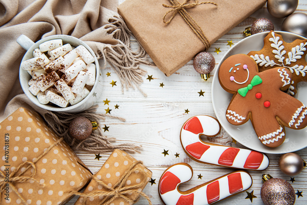 Christmas background with gift box, cocoa and gingerbread cookies. Stock  Photo | Adobe Stock
