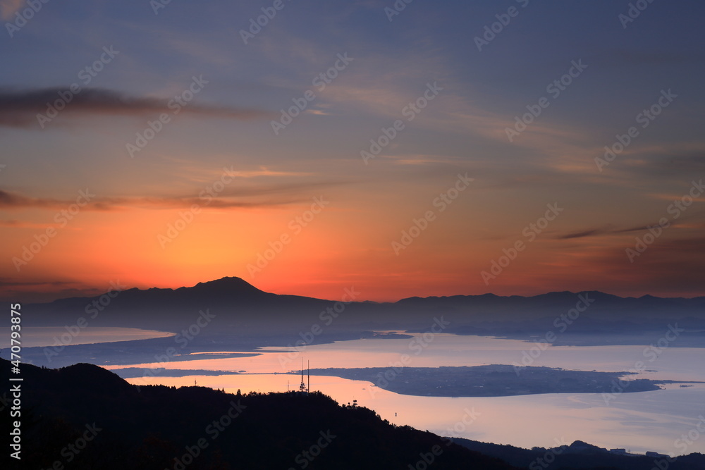 鳥取県の伯耆大山の日の出