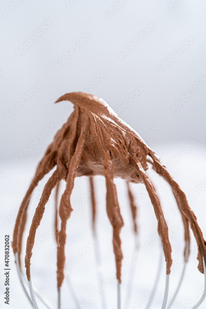 Obraz premium Chocolate ganache cupcake