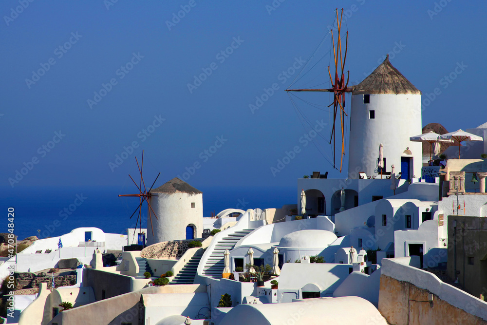 Tipycal Architecture, Santorini, Cyclades Islands, Egeo Sea, Mediterranean Sea, Greece, Europe