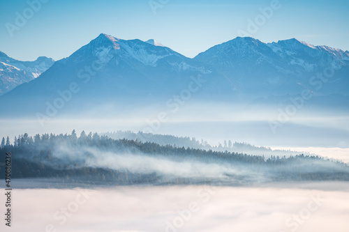 Fototapeta Naklejka Na Ścianę i Meble -  Niesen over the autumn fog im Emmental