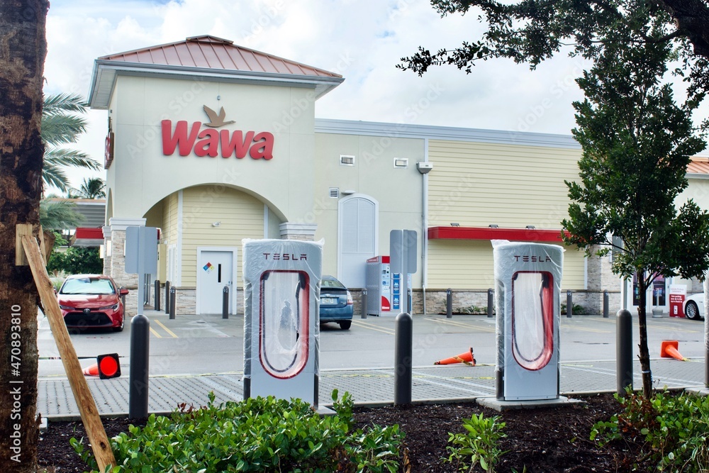 Foto de Tesla branded charging stations for electric vehicles retrofit