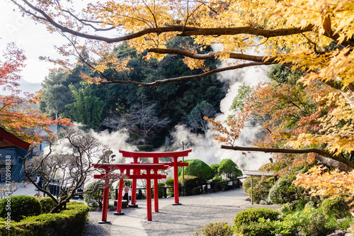 Canvas Print 別府　地獄めぐり　海地獄　紅葉　鳥居
