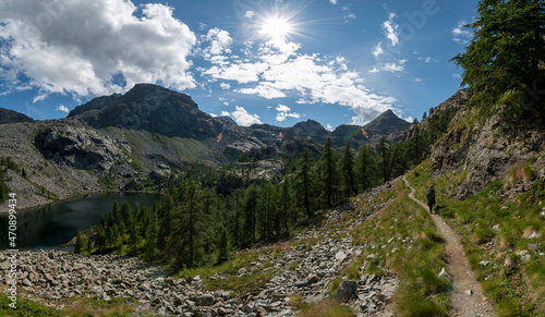 Fare trekking tra le montagne della Valle d'Aosta nel Parco Naturale del Monte Avic e camminare immersi nella natura