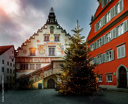 Lindau-Insel Ales Rathaus mit Weihanchtsbaum