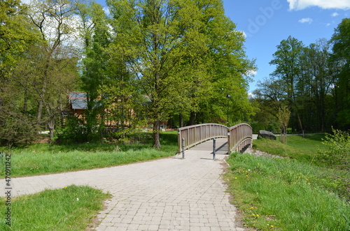 Cieplice Zdrój, wejście do parku Norweskiego od strony Parku Zdrojowego wiosną, Polska photo