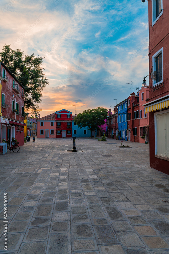 Obraz premium The magical colors of Burano and the Venice lagoon