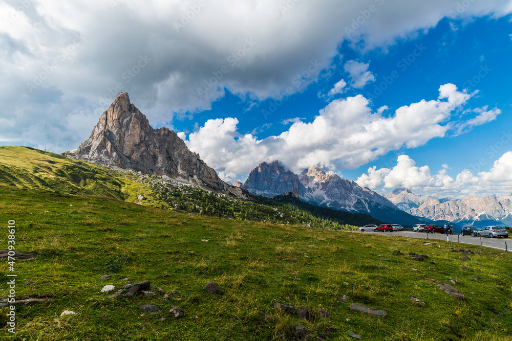 Fototapeta premium Dream Dolomites. Nuvolau, Arvelau and five towers.